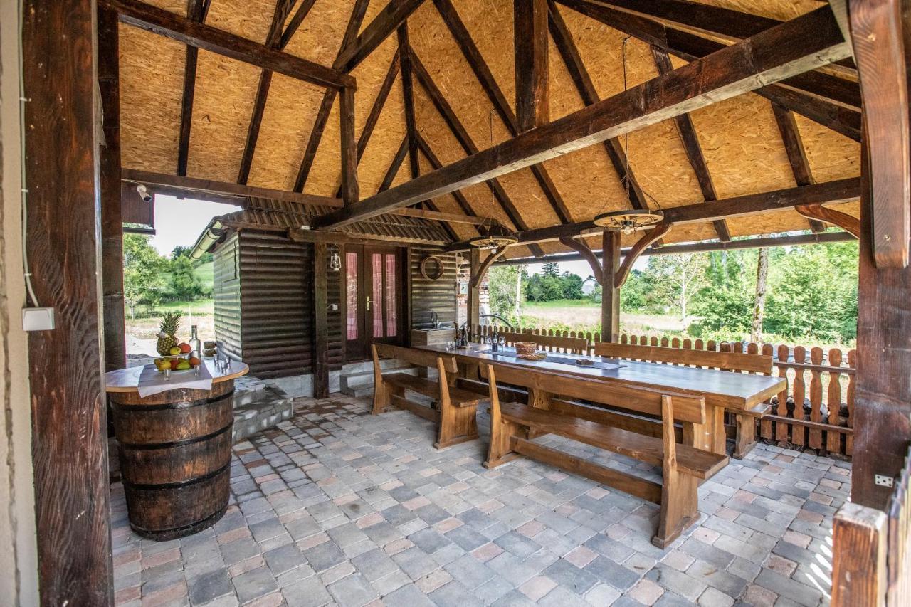 Apartmani Lara Modrus-Kuca Za Odmor Bagian luar foto
