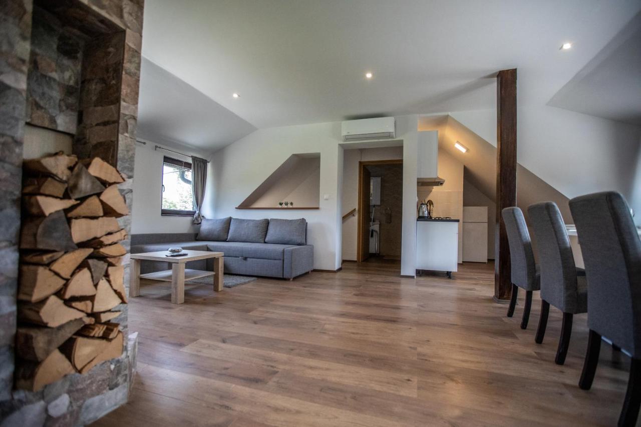 Apartmani Lara Modrus-Kuca Za Odmor Bagian luar foto