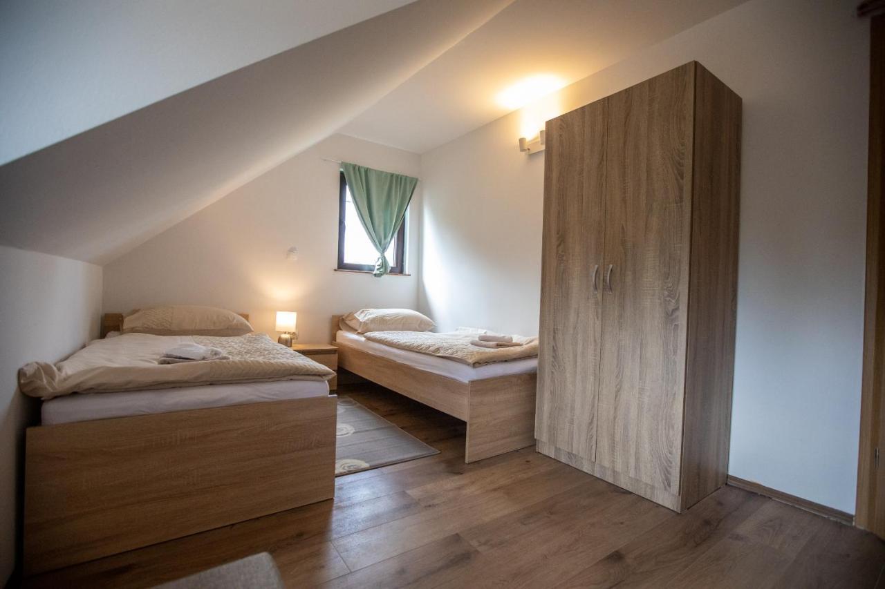 Apartmani Lara Modrus-Kuca Za Odmor Bagian luar foto
