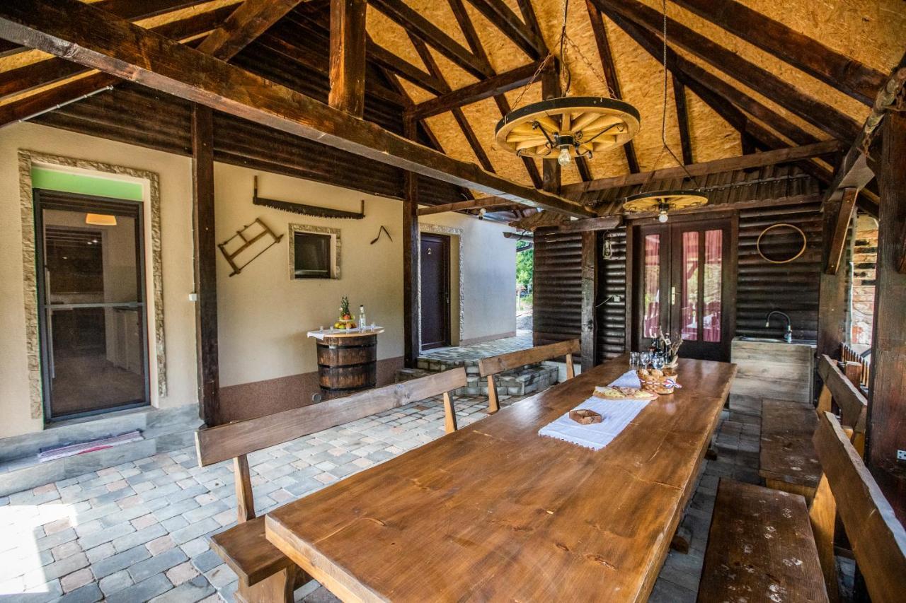 Apartmani Lara Modrus-Kuca Za Odmor Bagian luar foto