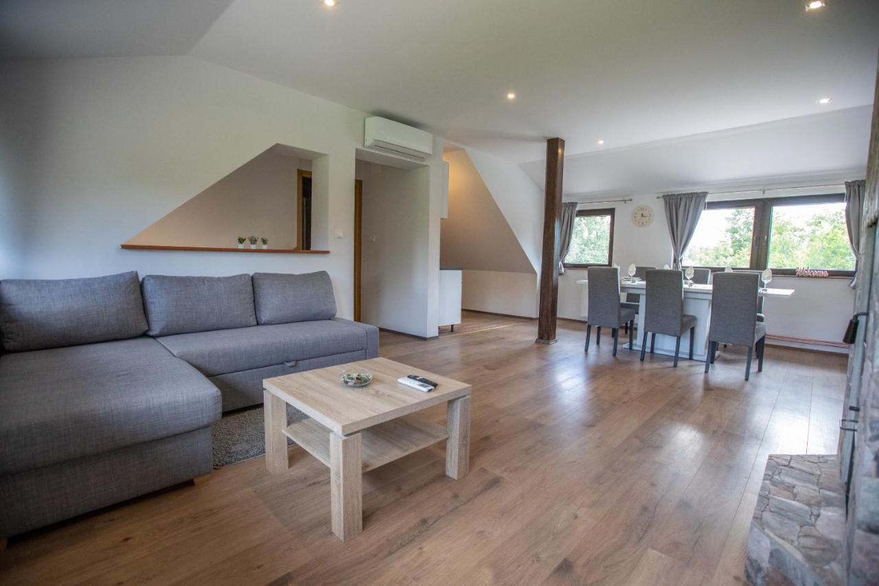 Apartmani Lara Modrus-Kuca Za Odmor Bagian luar foto